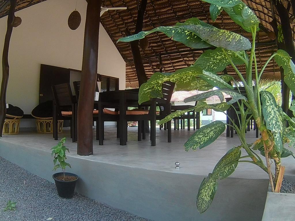 Chillenjoy Cabanas & Restaurant Tangalle Eksteriør bilde