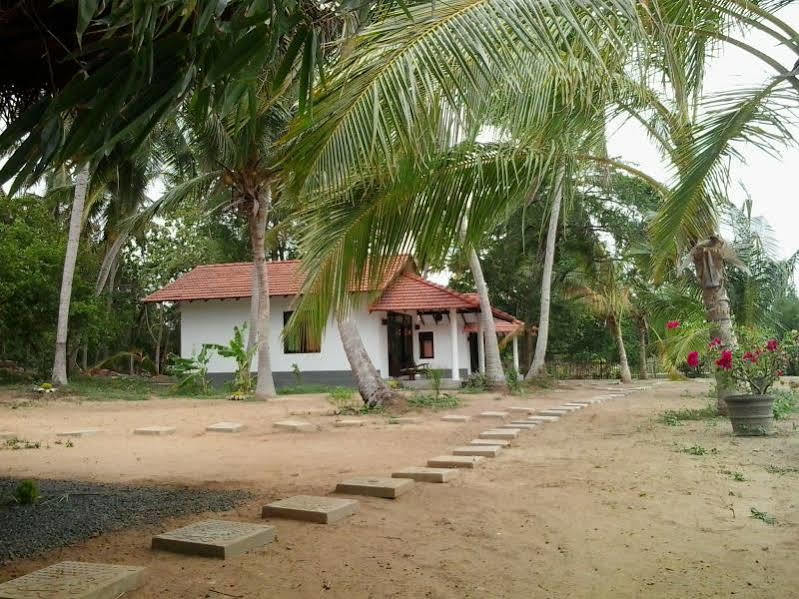 Chillenjoy Cabanas & Restaurant Tangalle Eksteriør bilde